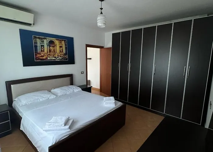 Central Apartment Apartment